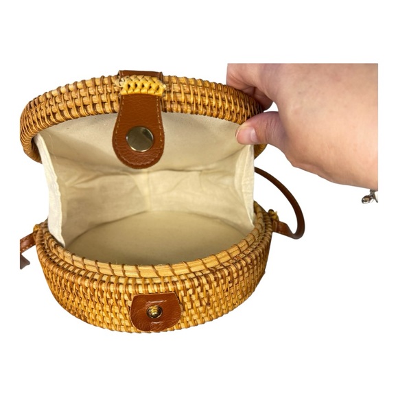 Round Woven Tan Crossbody Bag - Picture 6 of 6